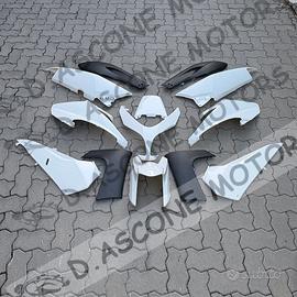 CARENE IN O-F-F-E-R-T-A TMAX 08-11 BIANCO LUCIDO E