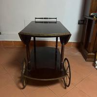 tavolo con rotelle espandibile 