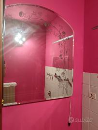 Specchio grande retroilluminato