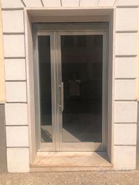 porta in alluminio
