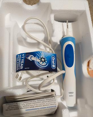 spazzolino elettrico oral B vitality