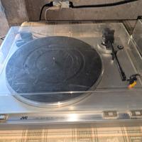 Kenwood KD-40 R / JVC L A10