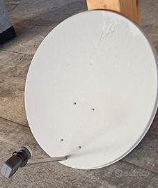 Antenna satellitare parabolica sky sat