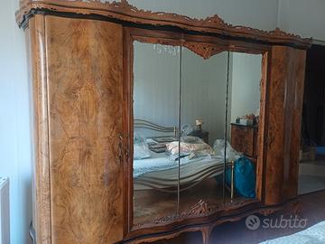 armadio in radica di noce