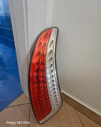 fari posteriori lancia delta 844