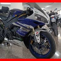 Yamaha r1 *passaggio incluso*finanziamenti/permute