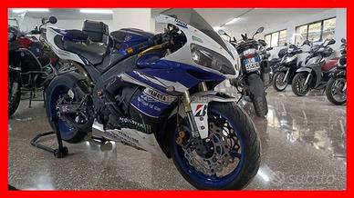 Yamaha r1 *passaggio incluso*finanziamenti/permute