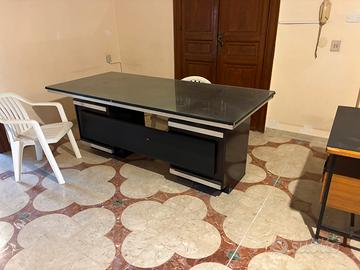 Scrivania da studio