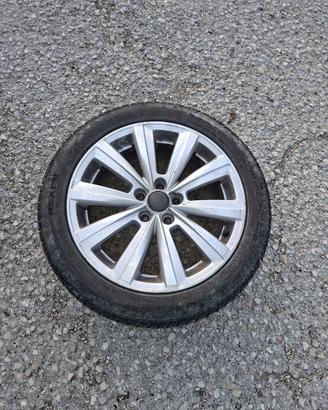 2 gomme e 4 cerchi in lega vw polo