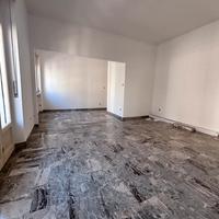 Quadrilocale in centro a Valenza