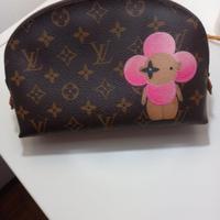 cosmetique GM  LOUIS VUITTON