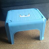 Panchetto sgabello celeste in plastica, Tontarelli