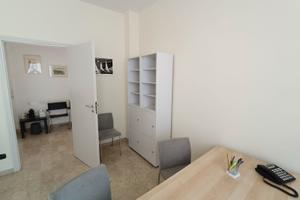 Stanza uso ufficio temporaneo