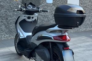 PIAGGIO VEVERLT 250