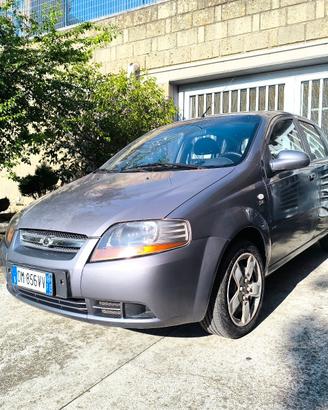 Chevrolet Kalos 1.2 GPL – economica e sincera