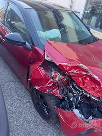 OPEL CORSA INCIDENTATA