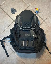 Zaino Oakley Kitchen Sink