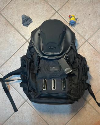 Zaino Oakley Kitchen Sink