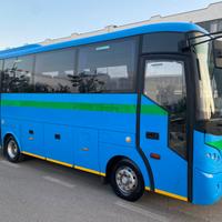 Autobus/ BMC 28 posti metri 7,420
