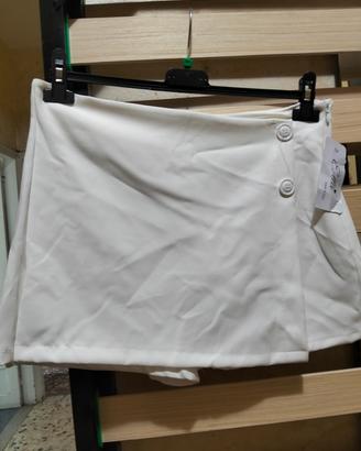 gonna a pantaloncino con bottoni 