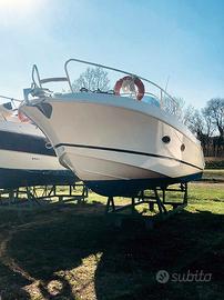 Barca Manò Marine 27.5 Walkaround Turbo diesel