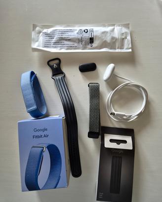 google Fitbit con accessori e cinturini extra