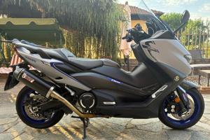 Scooter TMAX 560