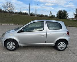 Toyota yaris cc.998 benzina