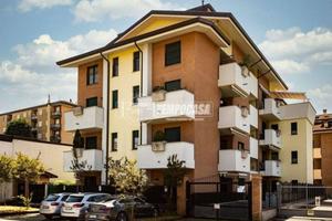 RECENTE 3 LOCALI CON TERRAZZO !!