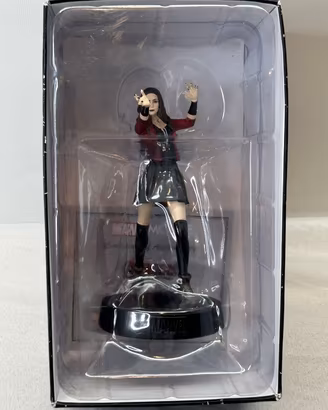 Marvel Scarlet Witch Eaglemoss Avengers Age of Ult