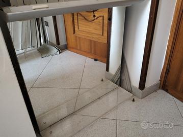 specchio bagno con luci e mensola