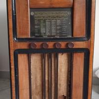 Antica radio/giradischi CGE