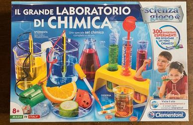 Il grande laboratorio di chimica Clementoni Età 8+