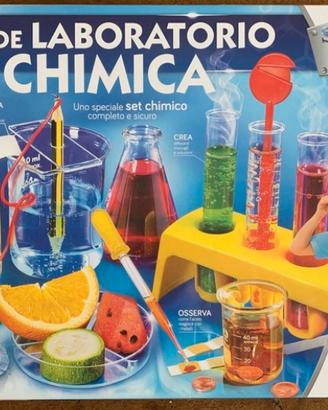 Il grande laboratorio di chimica Clementoni Età 8+