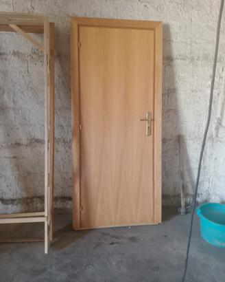 porta in legno 