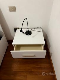 Coppia di comodini camera matrimoniale