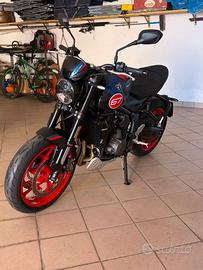 Triumph trident 660