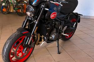 Triumph trident 660