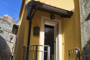 Casa indipendente di 95 m² con 3 locali a Riace