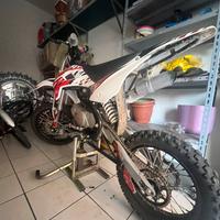 Pit bike