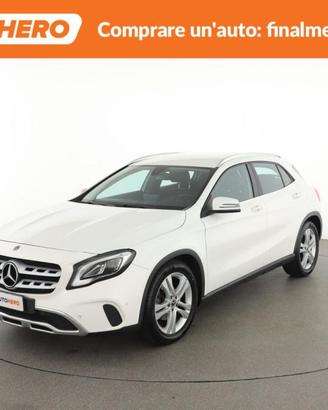 MERCEDES-BENZ GLA 180 HM87433