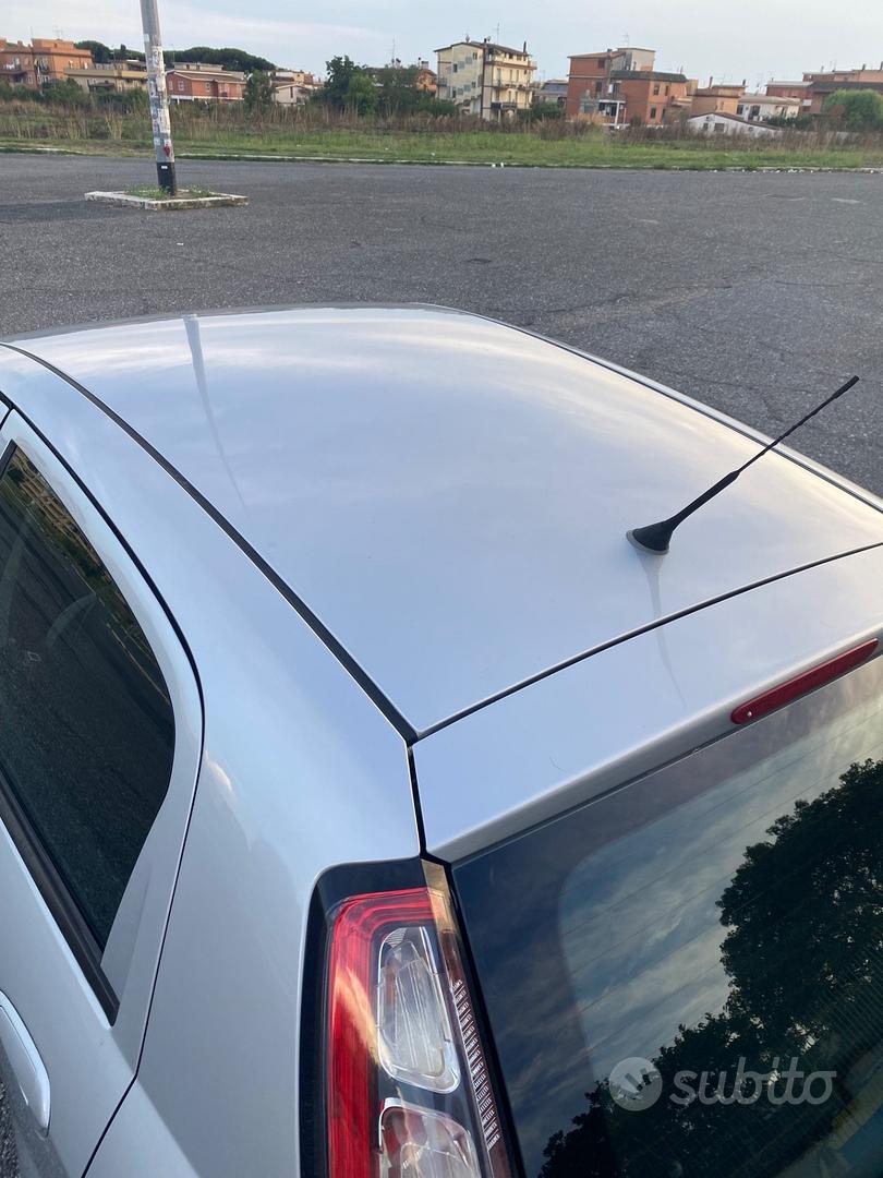 Fiat Punto 2015 photo 5