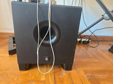 Yamaha Genos, coppia KRK Rokit 5, subwoofer yamaha