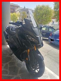 YAMAHA TMAX 560 TECH MAX PERMUTE RATE GARANZIA-eu5