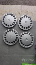 Alfa Romeo 75. nr.4 coppe ruota da 14"