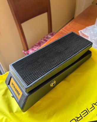 Pedale volume per chitarra e basso
