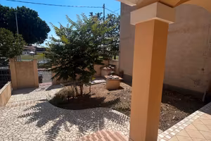 Villa con giardino