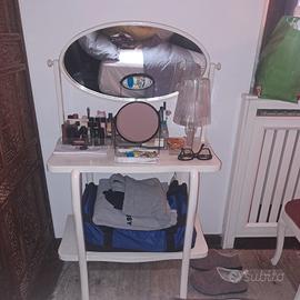 toeletta vintage con sgabello 