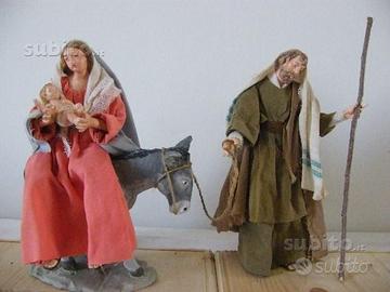 Statue presepio fuga in Egitto