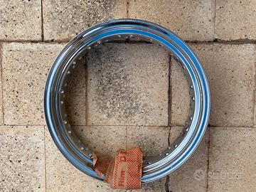 Cerchi posteriore ed anteriore honda shadow